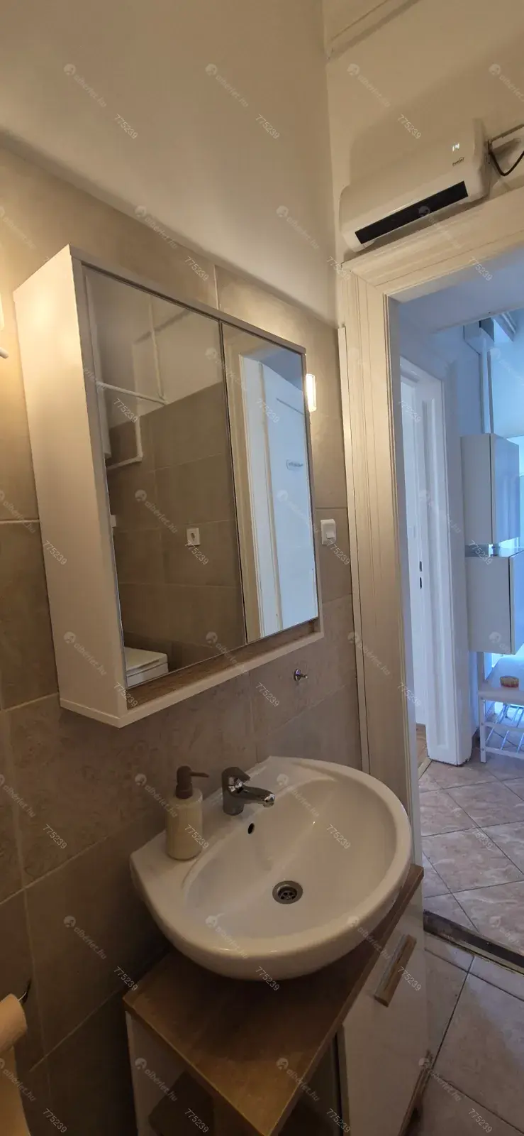 Kiadó albérlet 210000 Ft/hó áron: Budapest, XI. kerület  Bercsényi utca. Mérete: 39 nm, 1 szobás | Alberlet.hu - 6676063