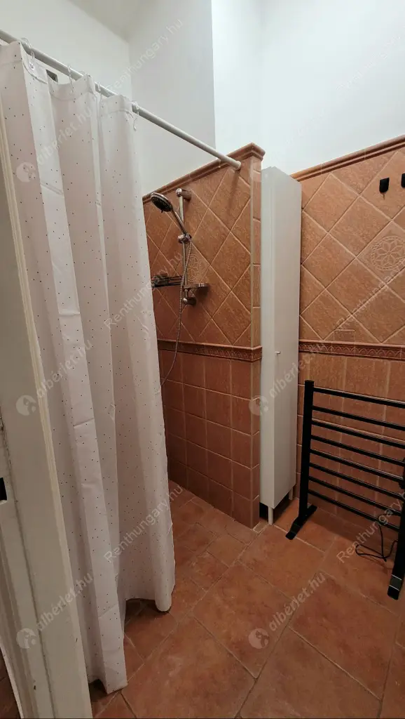 Kiadó albérlet 275000 Ft/hó áron: Budapest, XI. kerület  Bercsényi utca. Mérete: 47 nm, 2 szobás | Alberlet.hu - 6596619