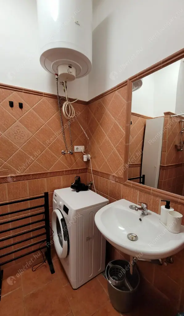 Kiadó albérlet 275000 Ft/hó áron: Budapest, XI. kerület  Bercsényi utca. Mérete: 47 nm, 2 szobás | Alberlet.hu - 6596620