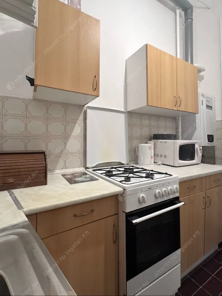 Kiadó albérlet 249000 Ft/hó áron: Budapest, XI. kerület  Bercsényi utca. Mérete: 68 nm, 3 szobás | Alberlet.hu - 6608448