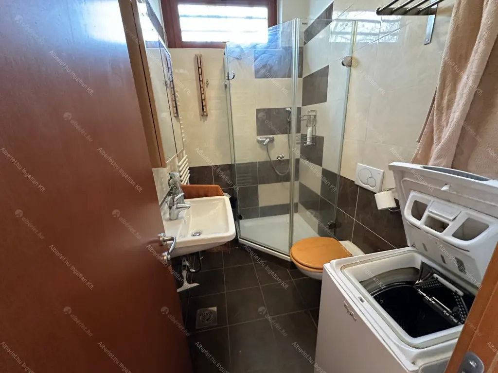 Kiadó albérlet 790000 Ft/hó áron: Budapest, XI. kerület  Beregszász út. Mérete: 124 nm, 3 szobás | Alberlet.hu - 6687931