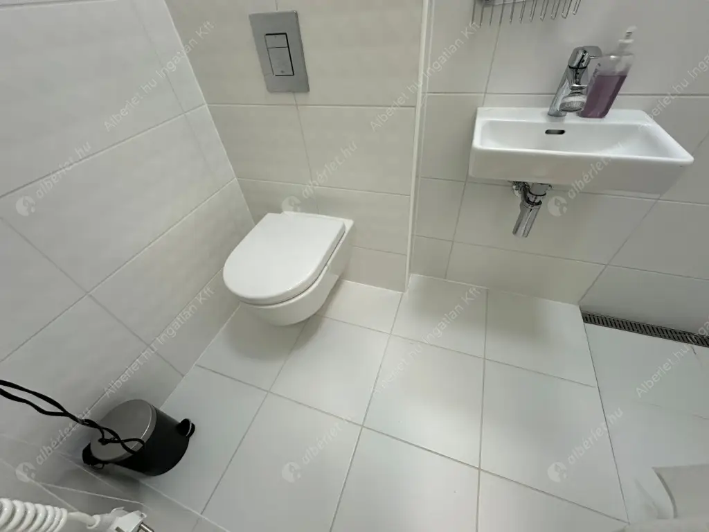 Kiadó albérlet 750000 Ft/hó áron: Budapest, XI. kerület  Bíró László József körút. Mérete: 110 nm, 3 szobás | Alberlet.hu - 6608122