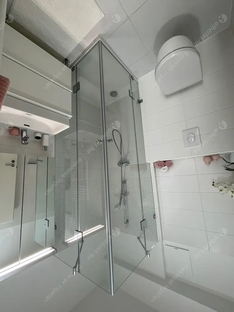 Kiadó albérlet 1087000 Ft/hó áron: Budapest, XI. kerület  Bíró László József körút. Mérete: 110 nm, 4 szobás | Alberlet.hu - 5479855