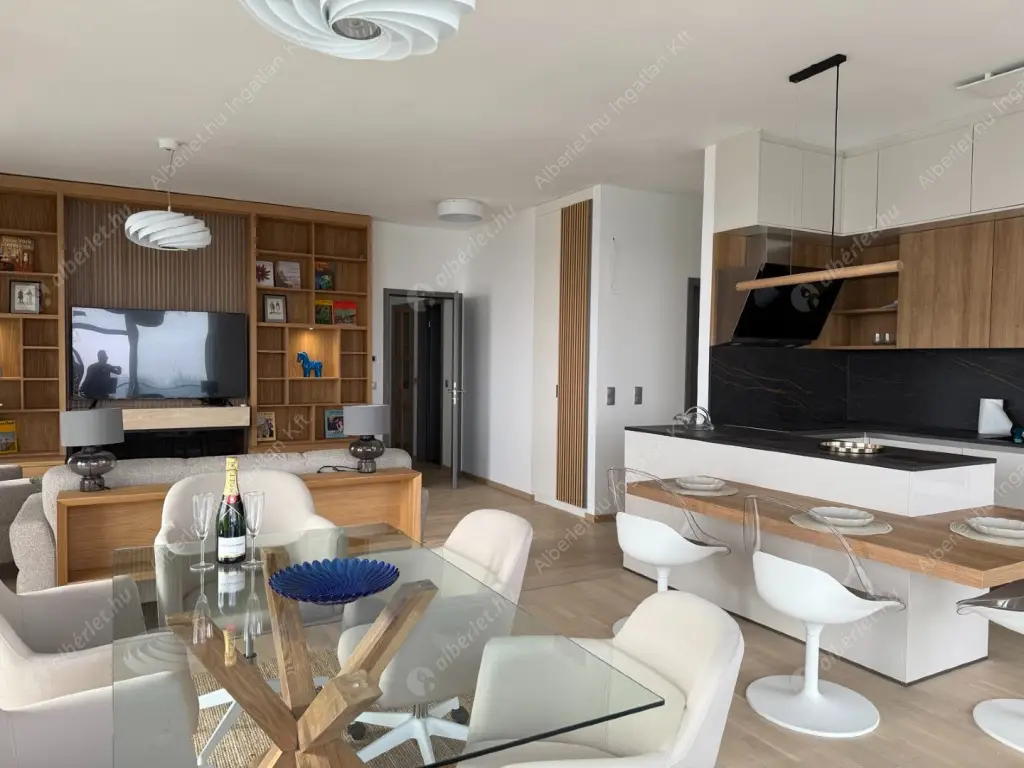 Kiadó albérlet 1100000 Ft/hó áron: Budapest, XI. kerület  Bíró László József körút. Mérete: 110 nm, 4 szobás | Alberlet.hu - 6577730