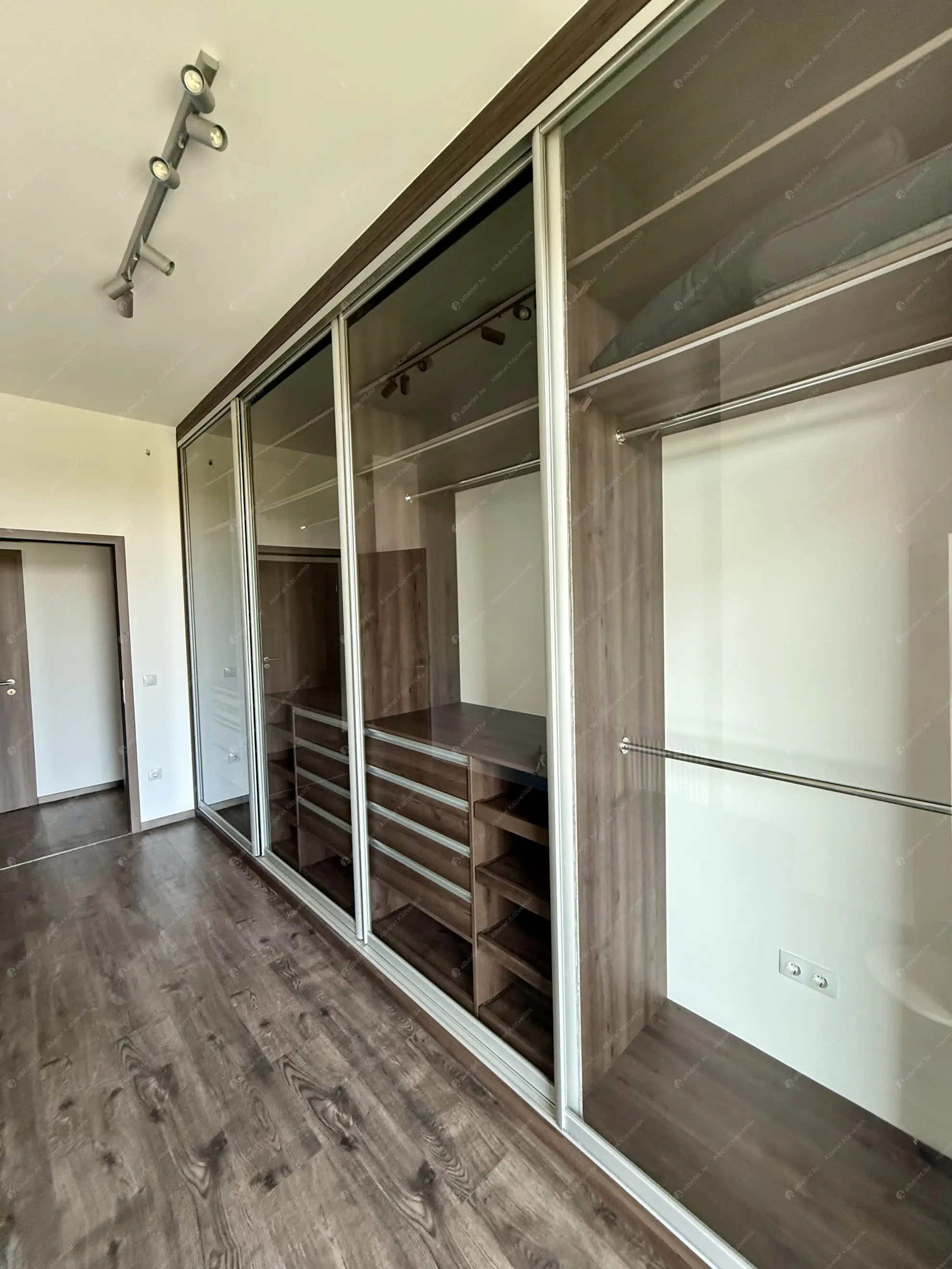 Kiadó albérlet 649000 Ft/hó áron: Budapest, XI. kerület  Bíró László József körút. Mérete: 70 nm, 3 szobás | Alberlet.hu - 6580020