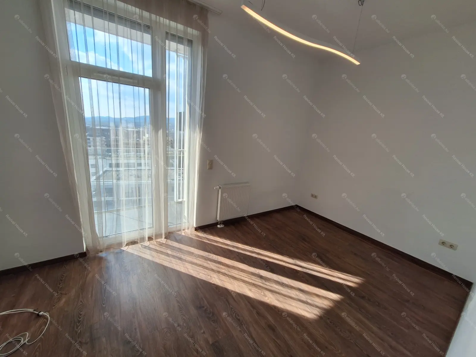 Kiadó albérlet 1000000 Ft/hó áron: Budapest, XI. kerület  Bíró László József körút. Mérete: 95 nm, 4 szobás | Alberlet.hu - 6691026