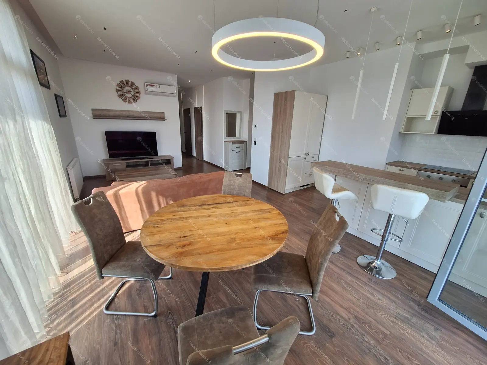 Kiadó albérlet 1000000 Ft/hó áron: Budapest, XI. kerület  Bíró László József körút. Mérete: 95 nm, 4 szobás | Alberlet.hu - 6691040