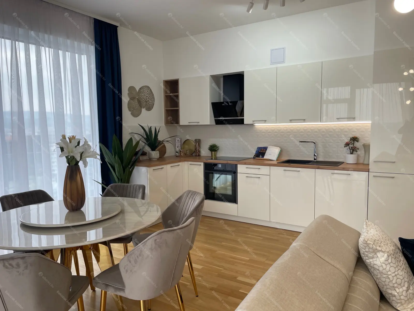 Kiadó albérlet 970000 Ft/hó áron: Budapest, XI. kerület  Bíró László József körút. Mérete: 98 nm, 4 szobás | Alberlet.hu - 6687120