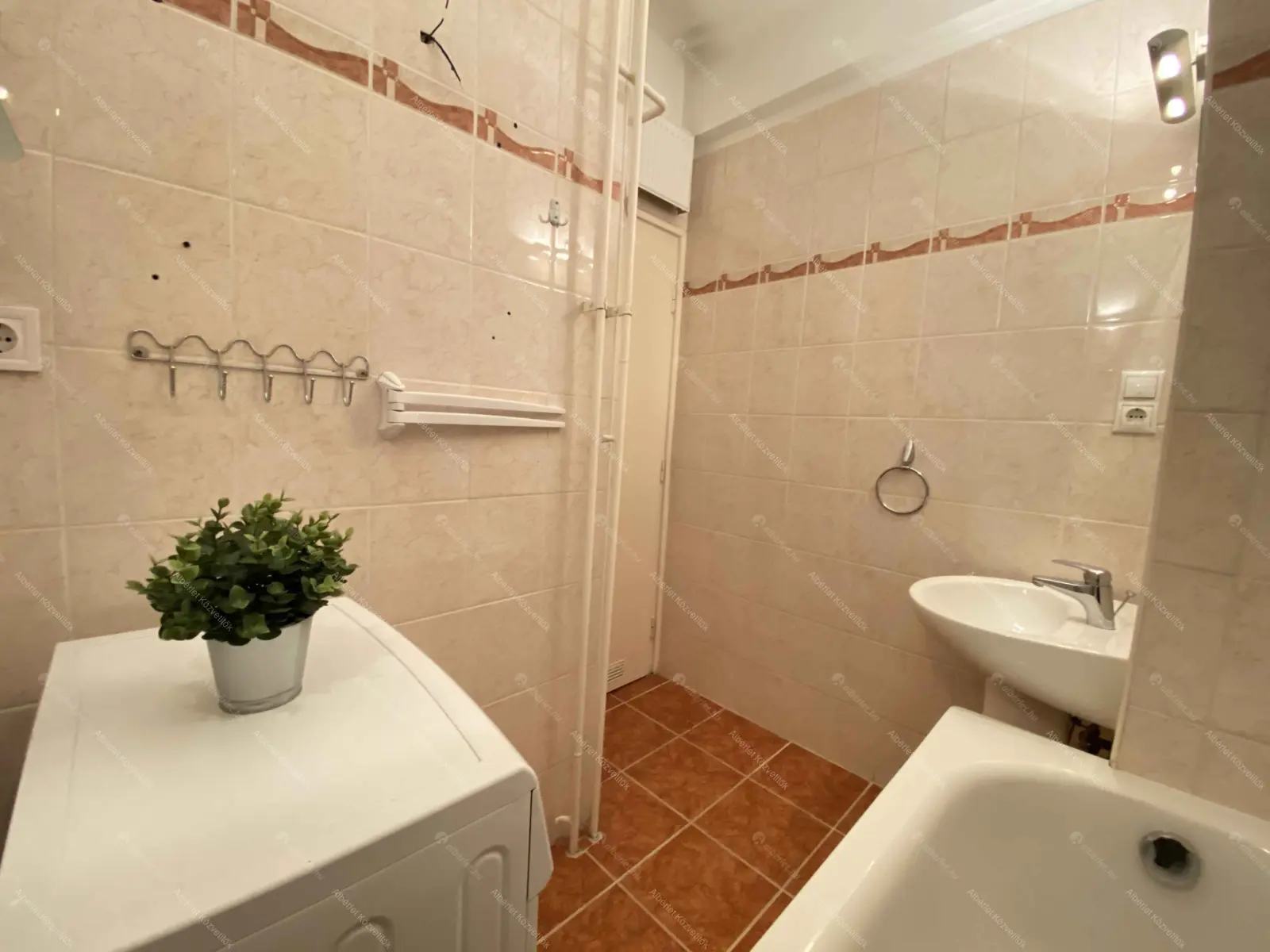 Kiadó albérlet 250000 Ft/hó áron: Budapest, XI. kerület  Bogdánfy utca. Mérete: 61 nm, 2 szobás | Alberlet.hu - 6698104