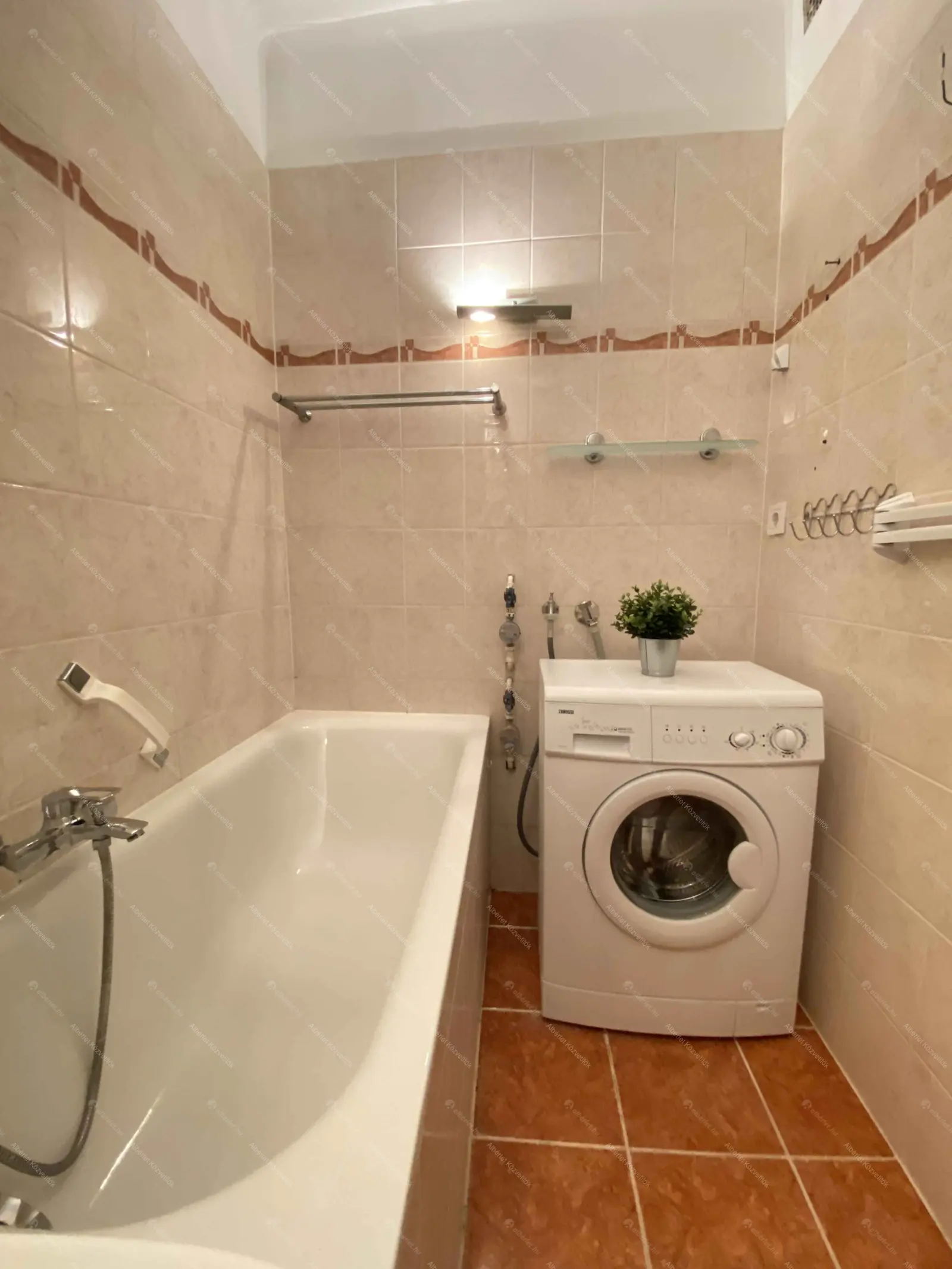 Kiadó albérlet 250000 Ft/hó áron: Budapest, XI. kerület  Bogdánfy utca. Mérete: 61 nm, 2 szobás | Alberlet.hu - 6698105