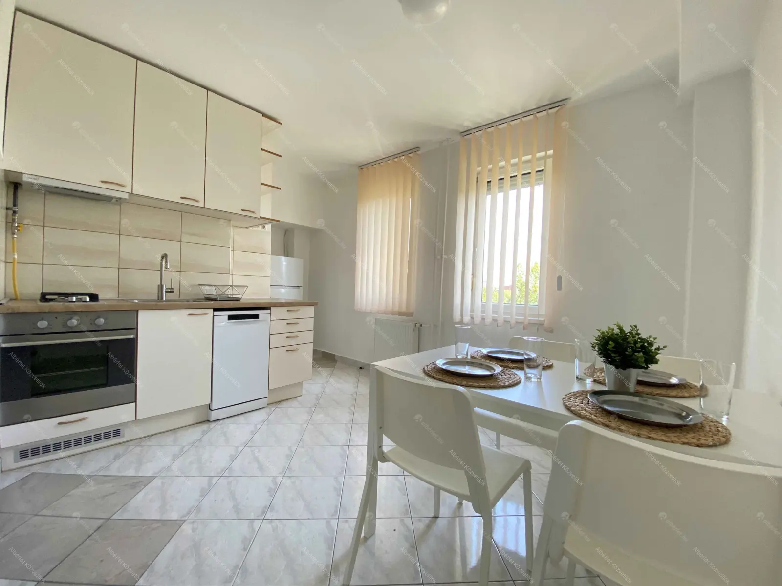 Kiadó albérlet 250000 Ft/hó áron: Budapest, XI. kerület  Bogdánfy utca. Mérete: 61 nm, 2 szobás | Alberlet.hu - 6698110