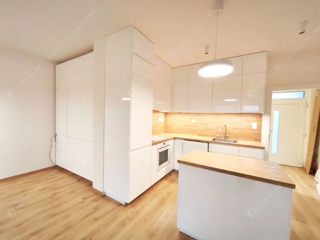 Kiadó albérlet 520000 Ft/hó áron: Budapest, XI. kerület  Brassó út. Mérete: 85 nm, 1 szobás | Alberlet.hu - 6607199