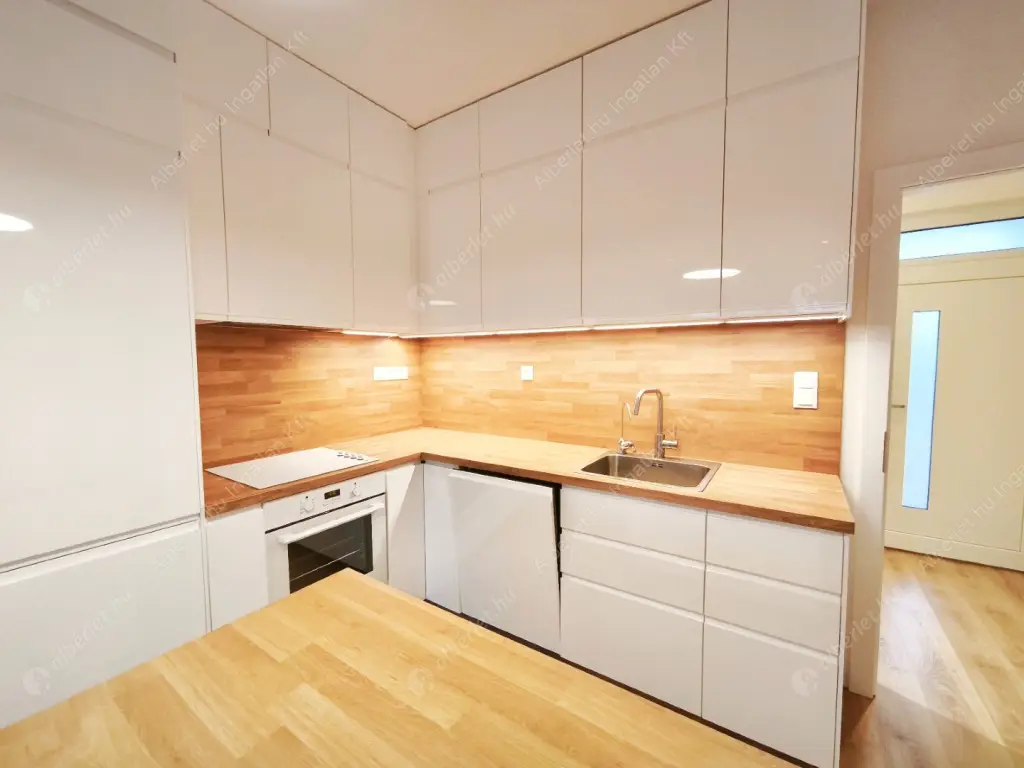 Kiadó albérlet 520000 Ft/hó áron: Budapest, XI. kerület  Brassó út. Mérete: 85 nm, 1 szobás | Alberlet.hu - 6607213