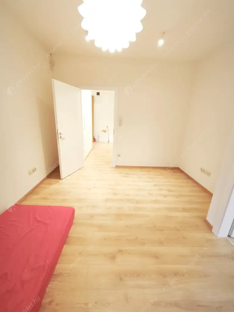 Kiadó albérlet 520000 Ft/hó áron: Budapest, XI. kerület  Brassó út. Mérete: 85 nm, 1 szobás | Alberlet.hu - 6607222