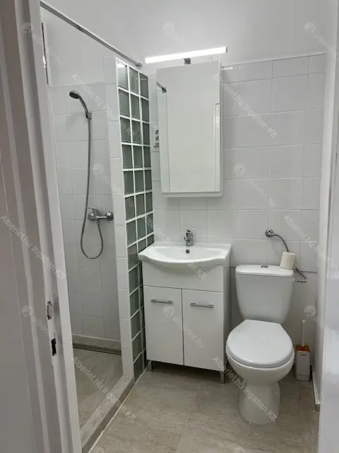 Kiadó albérlet 220000 Ft/hó áron: Budapest, XI. kerület  Budafoki út. Mérete: 36 nm, 1 szobás | Alberlet.hu - 6680969