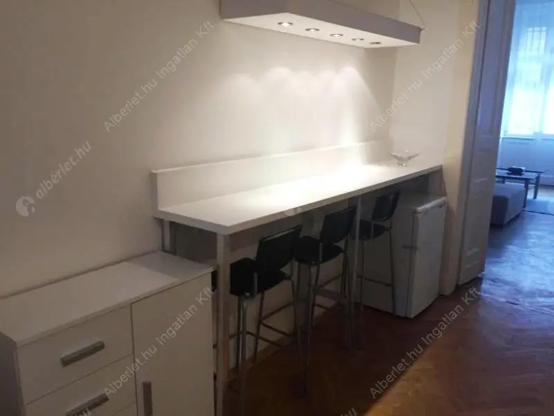 Kiadó albérlet 270000 Ft/hó áron: Budapest, XI. kerület  Budafoki út. Mérete: 74 nm, 3 szobás | Alberlet.hu - 6598149