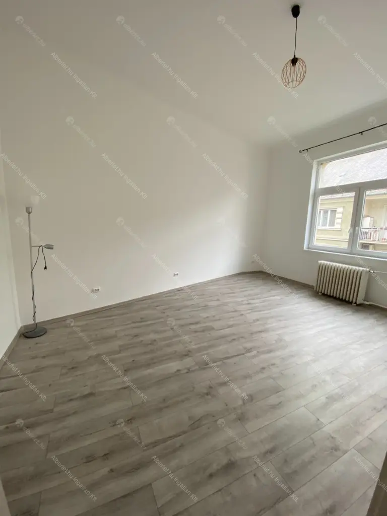 Kiadó albérlet 340000 Ft/hó áron: Budapest, XI. kerület  Budafoki út. Mérete: 98 nm, 3 szobás | Alberlet.hu - 6651973