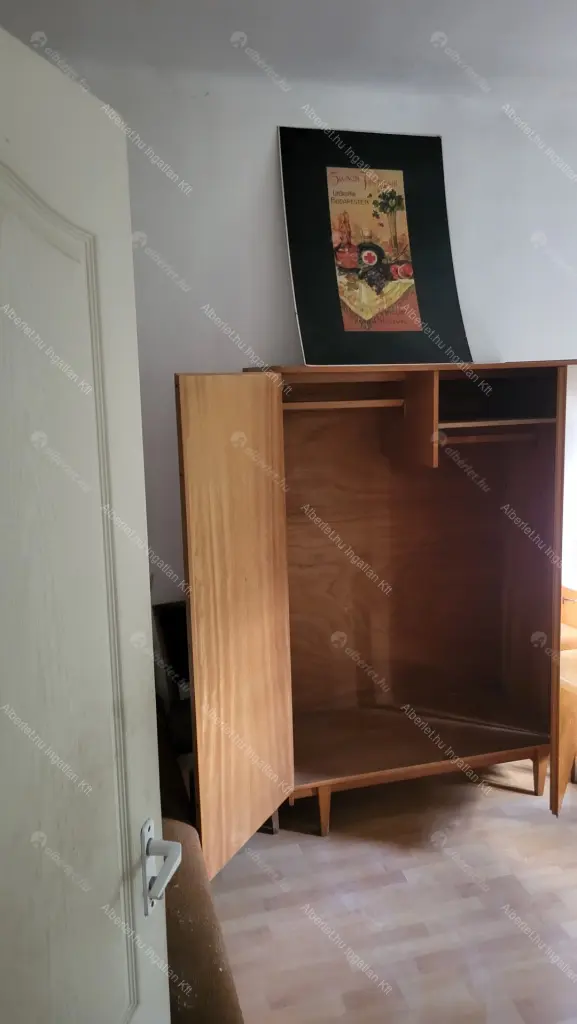 Kiadó albérlet 500000 Ft/hó áron: Budapest, XI. kerület  Budaörsi út. Mérete: 140 nm, 5 szobás | Alberlet.hu - 6675153