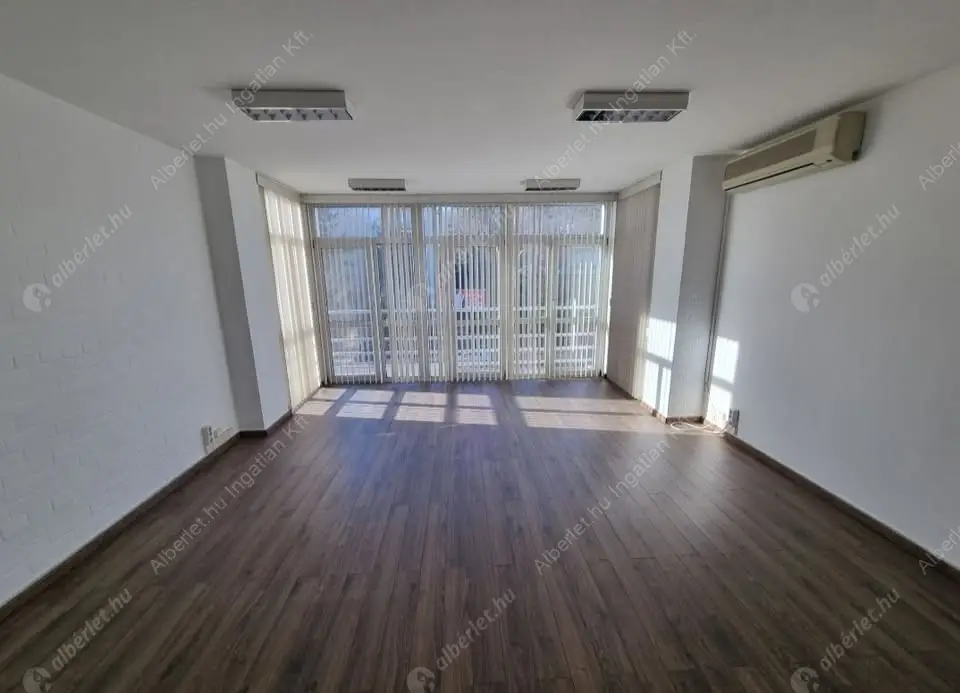 Kiadó albérlet 850000 Ft/hó áron: Budapest, XI. kerület  Budaörsi út. Mérete: 177 nm, 7 szobás | Alberlet.hu - 6638544