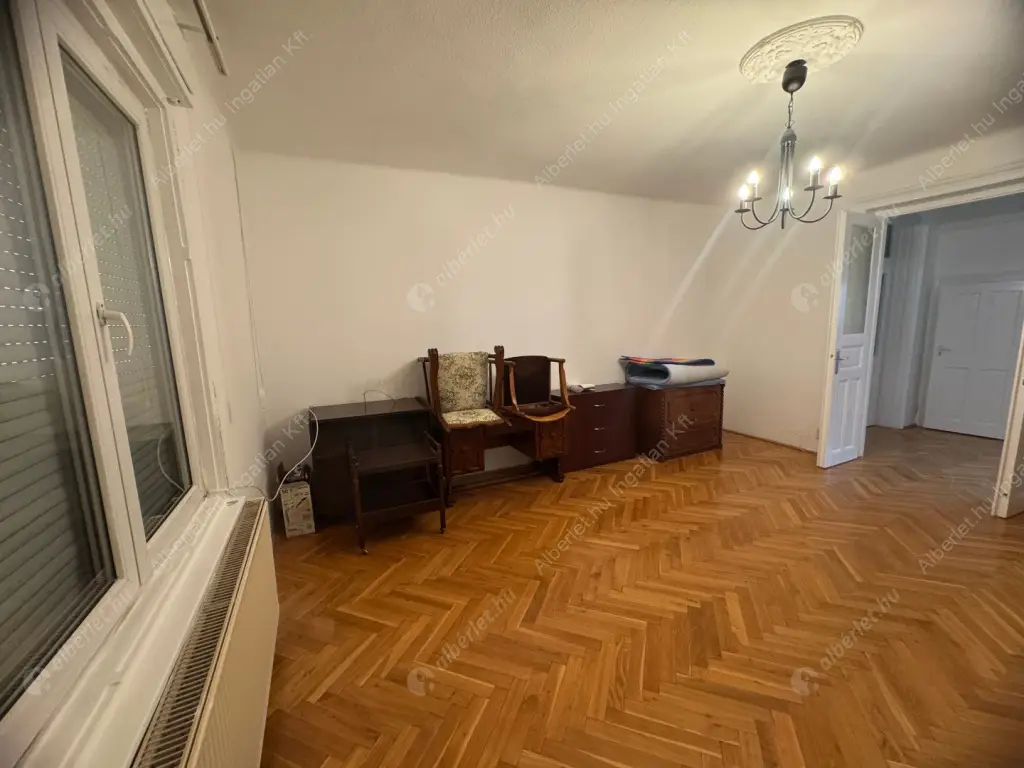 Kiadó albérlet 270000 Ft/hó áron: Budapest, XI. kerület  Budaörsi út. Mérete: 92 nm, 4 szobás | Alberlet.hu - 6598624