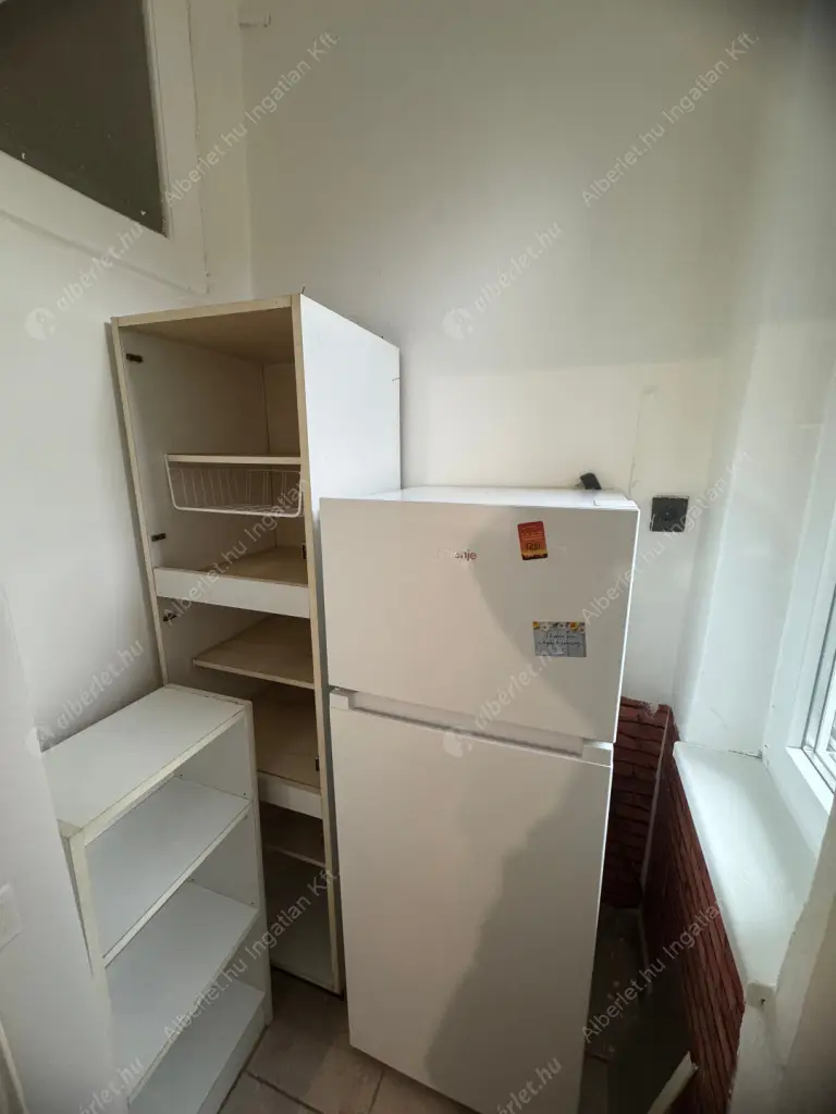 Kiadó albérlet 270000 Ft/hó áron: Budapest, XI. kerület  Budaörsi út. Mérete: 92 nm, 4 szobás | Alberlet.hu - 6598632