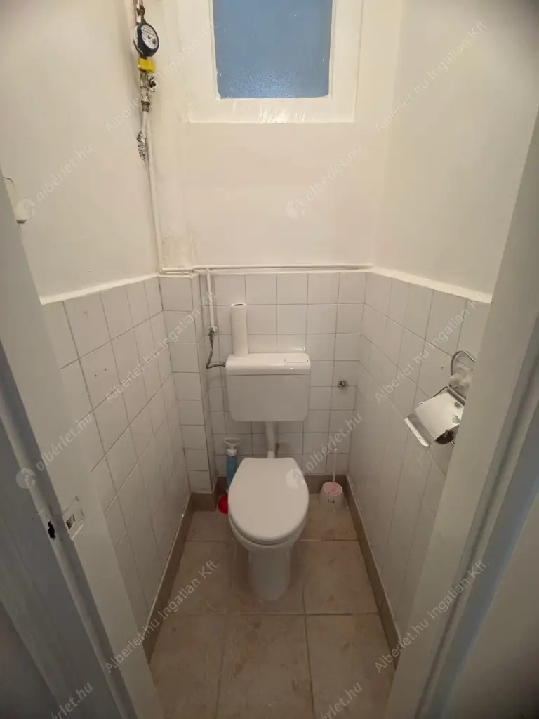 Kiadó albérlet 270000 Ft/hó áron: Budapest, XI. kerület  Budaörsi út. Mérete: 92 nm, 4 szobás | Alberlet.hu - 6598633
