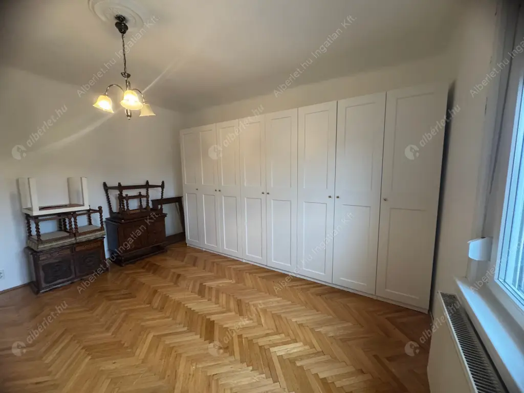 Kiadó albérlet 270000 Ft/hó áron: Budapest, XI. kerület  Budaörsi út. Mérete: 92 nm, 4 szobás | Alberlet.hu - 6628900