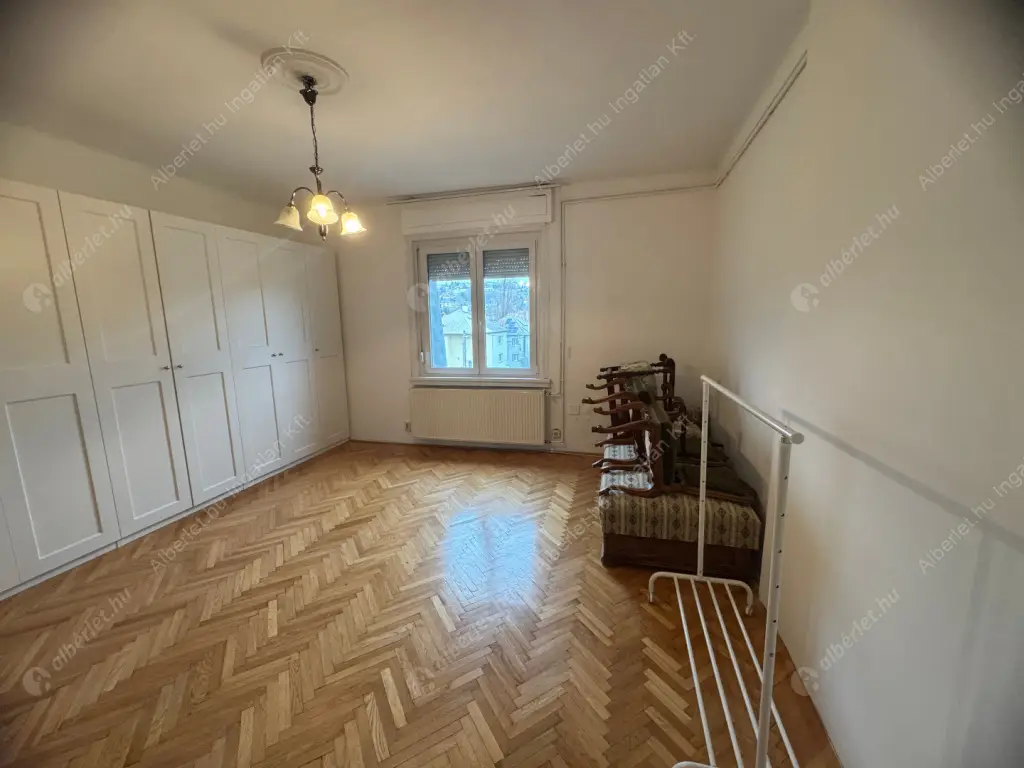 Kiadó albérlet 270000 Ft/hó áron: Budapest, XI. kerület  Budaörsi út. Mérete: 92 nm, 4 szobás | Alberlet.hu - 6628902