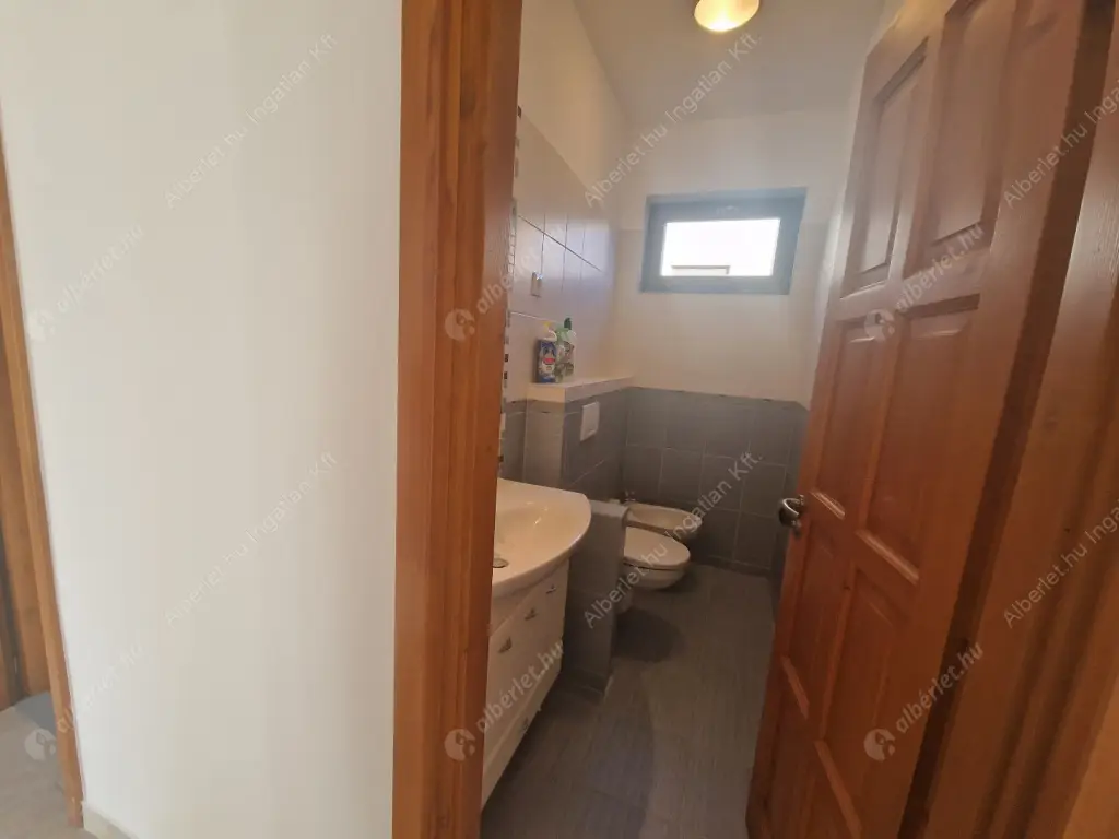 Kiadó albérlet 998000 Ft/hó áron: Budapest, XI. kerület  Csárda utca. Mérete: 162 nm, 4 szobás | Alberlet.hu - 6607025