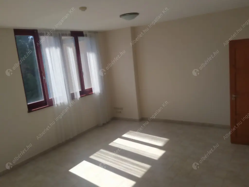Kiadó albérlet 998000 Ft/hó áron: Budapest, XI. kerület  Csárda utca. Mérete: 162 nm, 4 szobás | Alberlet.hu - 6607032