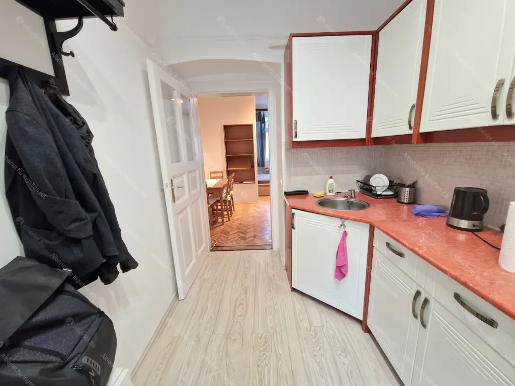 Kiadó albérlet 200000 Ft/hó áron: Budapest, XI. kerület  Csóka utca. Mérete: 35 nm, 1 szobás | Alberlet.hu - 6707752