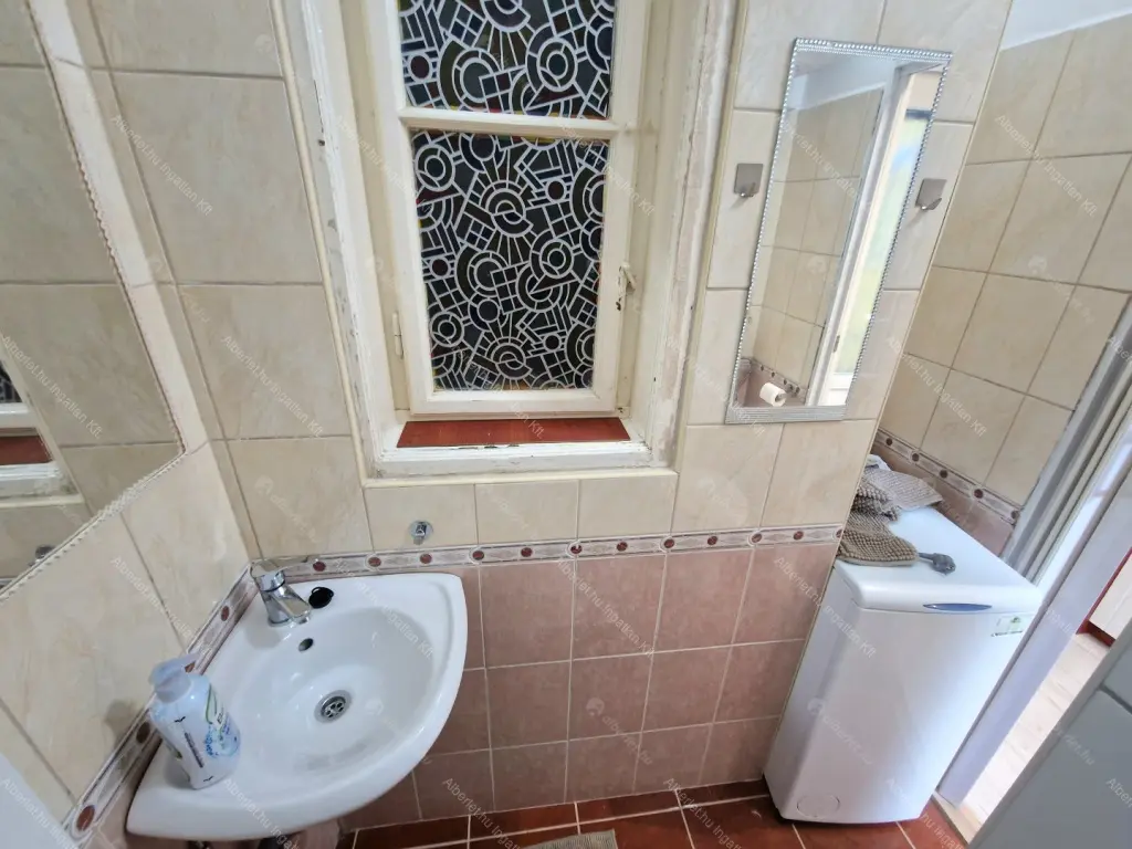 Kiadó albérlet 200000 Ft/hó áron: Budapest, XI. kerület  Csóka utca. Mérete: 35 nm, 1 szobás | Alberlet.hu - 6707761