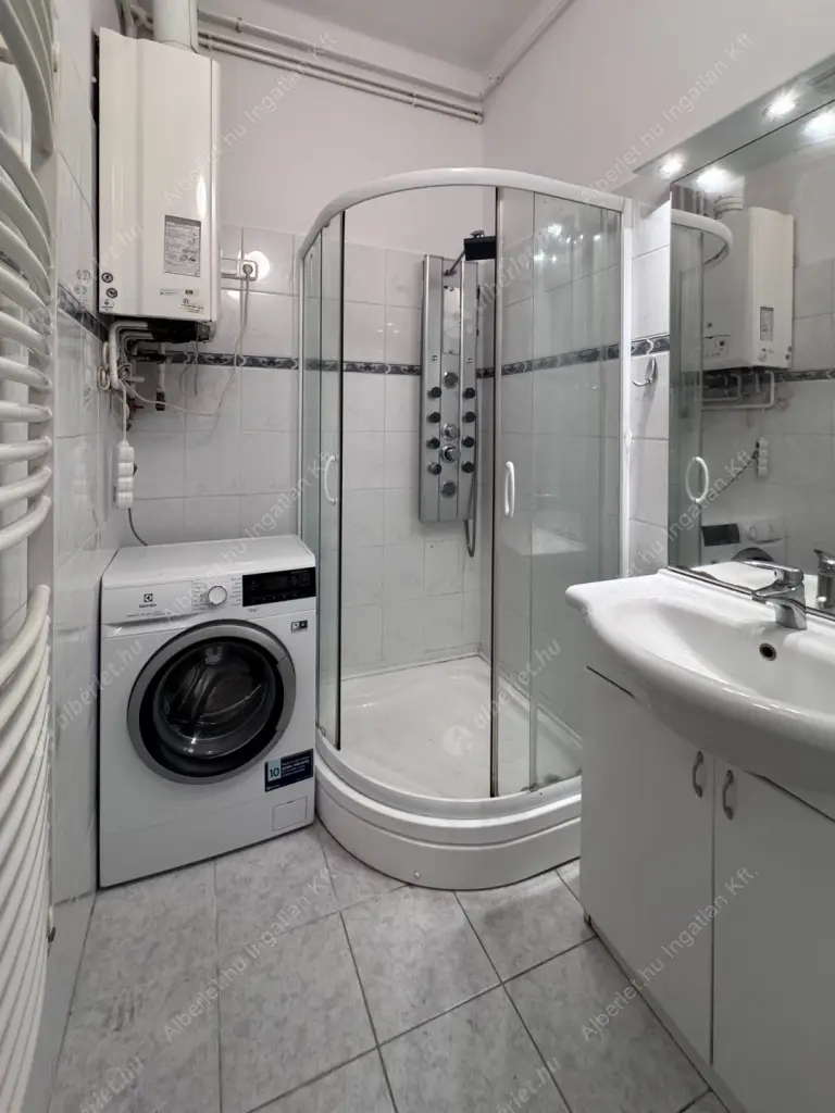 Kiadó albérlet 260000 Ft/hó áron: Budapest, XI. kerület  Csorbai út. Mérete: 50 nm, 2 szobás | Alberlet.hu - 6621304