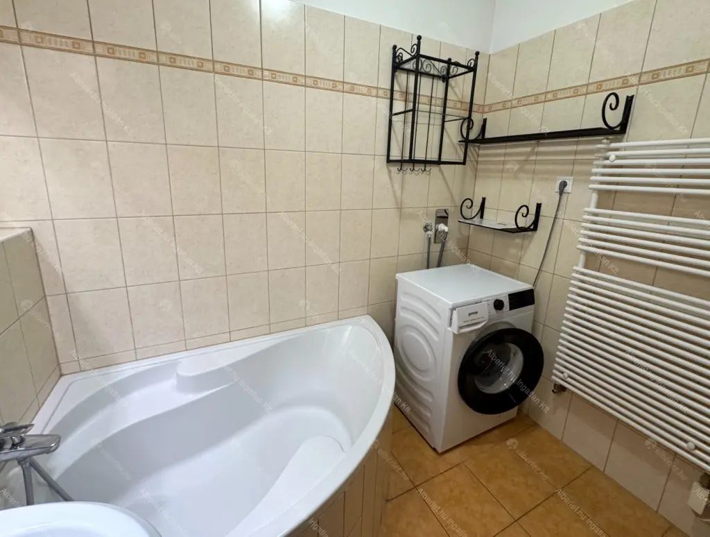 Kiadó albérlet 270000 Ft/hó áron: Budapest, XI. kerület  Csurgói  út . Mérete: 49 nm, 2 szobás | Alberlet.hu - 6694249