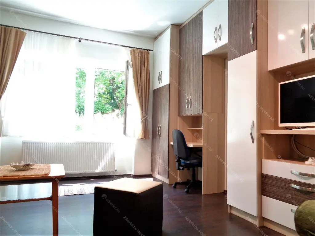 Kiadó albérlet 220000 Ft/hó áron: Budapest, XI. kerület  Dávid Ferenc utca. Mérete: 50 nm, 1 szobás | Alberlet.hu - 6676737