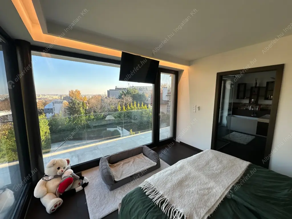 Kiadó albérlet 1950000 Ft/hó áron: Budapest, XI. kerület  Dayka Gábor utca. Mérete: 220 nm, 5 szobás | Alberlet.hu - 6576204