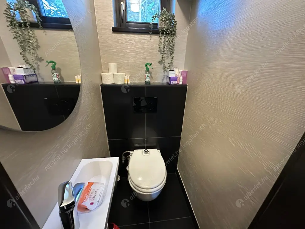 Kiadó albérlet 1950000 Ft/hó áron: Budapest, XI. kerület  Dayka Gábor utca. Mérete: 220 nm, 5 szobás | Alberlet.hu - 6618304