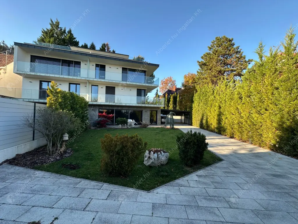 Kiadó albérlet 1950000 Ft/hó áron: Budapest, XI. kerület  Dayka Gábor utca. Mérete: 220 nm, 5 szobás | Alberlet.hu - 6618312