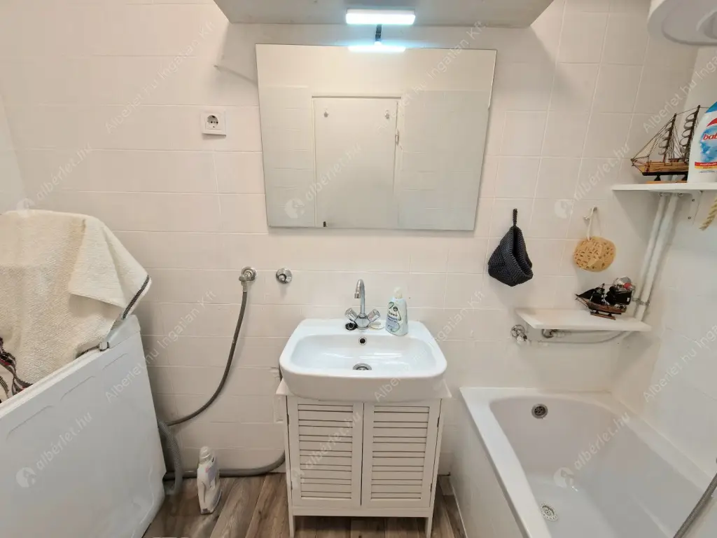 Kiadó albérlet 245000 Ft/hó áron: Budapest, XI. kerület  Előpatak utca. Mérete: 43 nm, 1 szobás | Alberlet.hu - 6578216