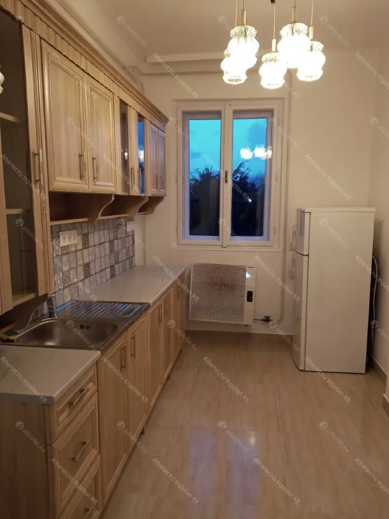 Kiadó albérlet 260000 Ft/hó áron: Budapest, XI. kerület  Etele tér. Mérete: 58 nm, 2 szobás | Alberlet.hu - 6663207