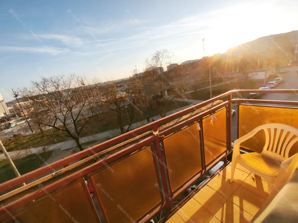 Kiadó albérlet 260000 Ft/hó áron: Budapest, XI. kerület  Etele tér. Mérete: 58 nm, 2 szobás | Alberlet.hu - 6670695