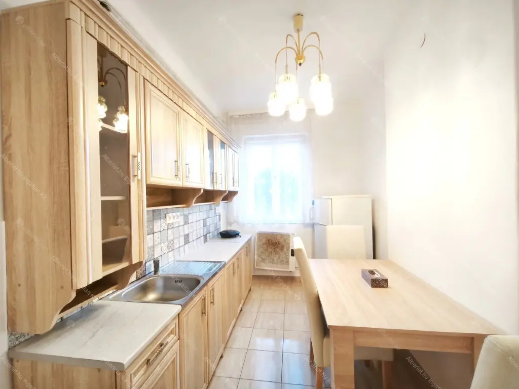 Kiadó albérlet 260000 Ft/hó áron: Budapest, XI. kerület  Etele tér. Mérete: 58 nm, 2 szobás | Alberlet.hu - 6670701