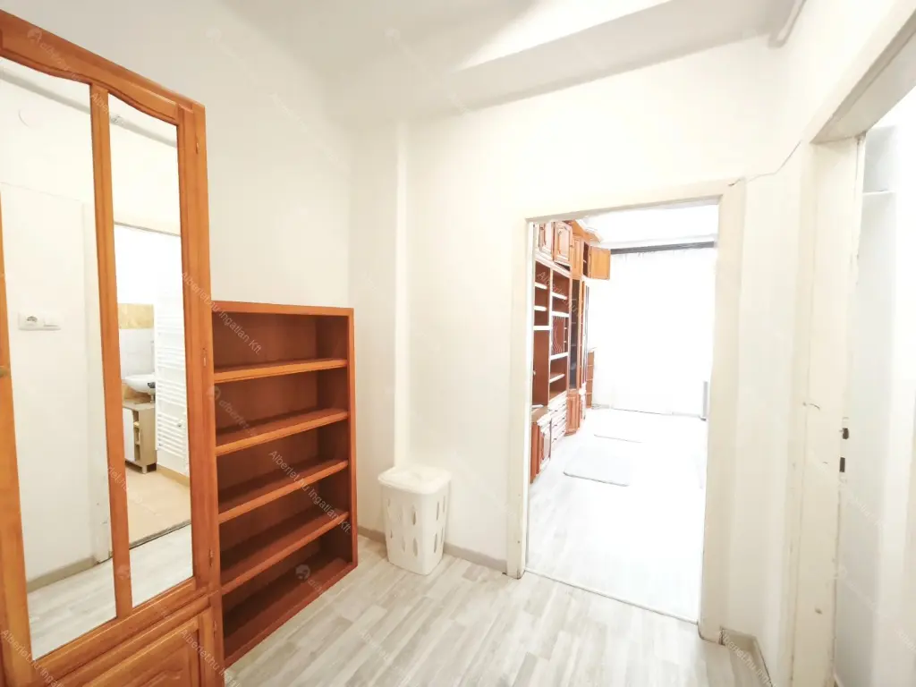 Kiadó albérlet 240000 Ft/hó áron: Budapest, XI. kerület  Etele tér. Mérete: 58 nm, 2 szobás | Alberlet.hu - 6695380