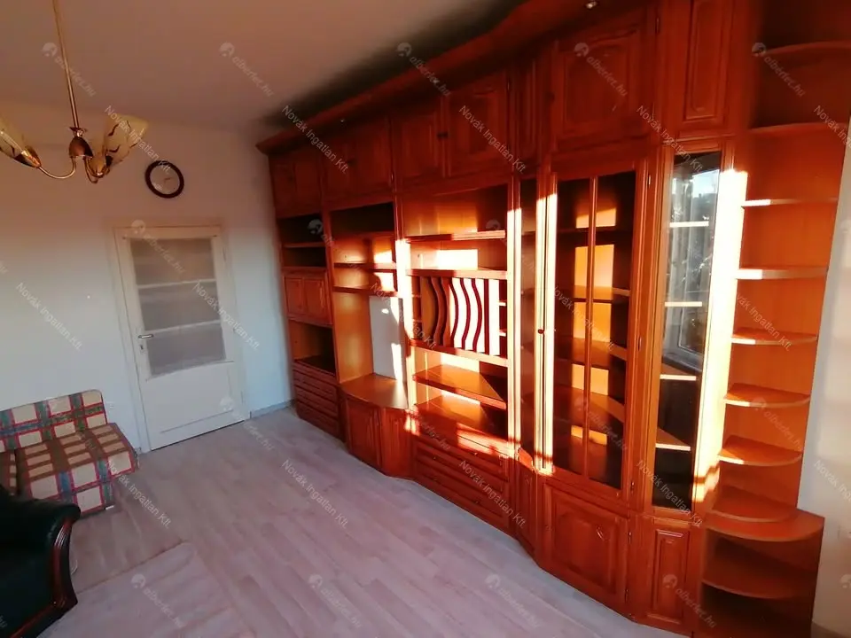 Kiadó albérlet 260000 Ft/hó áron: Budapest, XI. kerület  Etele tér. Mérete: 58 nm, 2 szobás | Alberlet.hu - 6668097