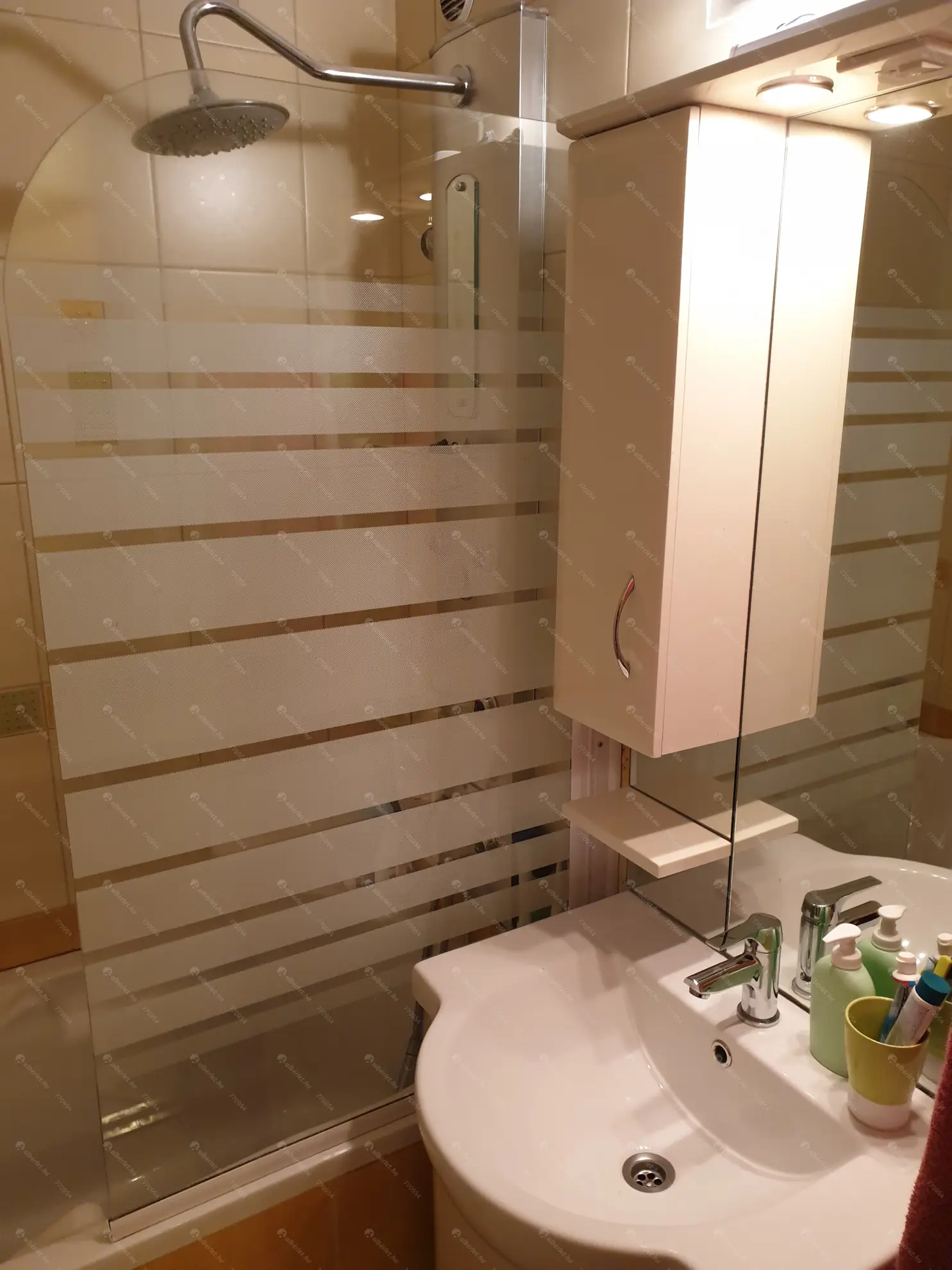 Kiadó albérlet 230000 Ft/hó áron: Budapest, XI. kerület   Etele út . Mérete: 50 nm, 2 szobás | Alberlet.hu - 6590200