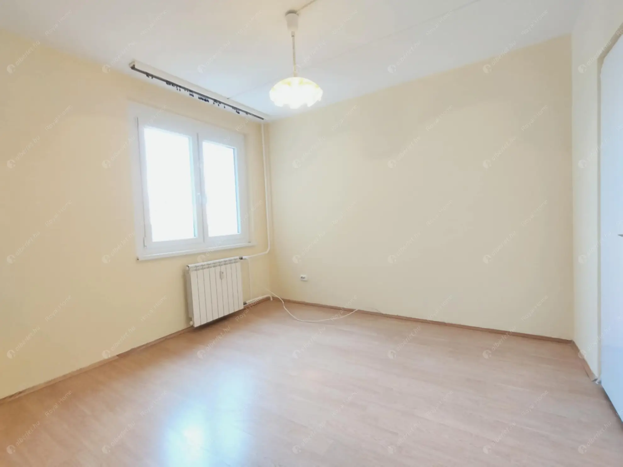 Kiadó albérlet 219000 Ft/hó áron: Budapest, XI. kerület  Etele út. Mérete: 50 nm, 2 szobás | Alberlet.hu - 6565200