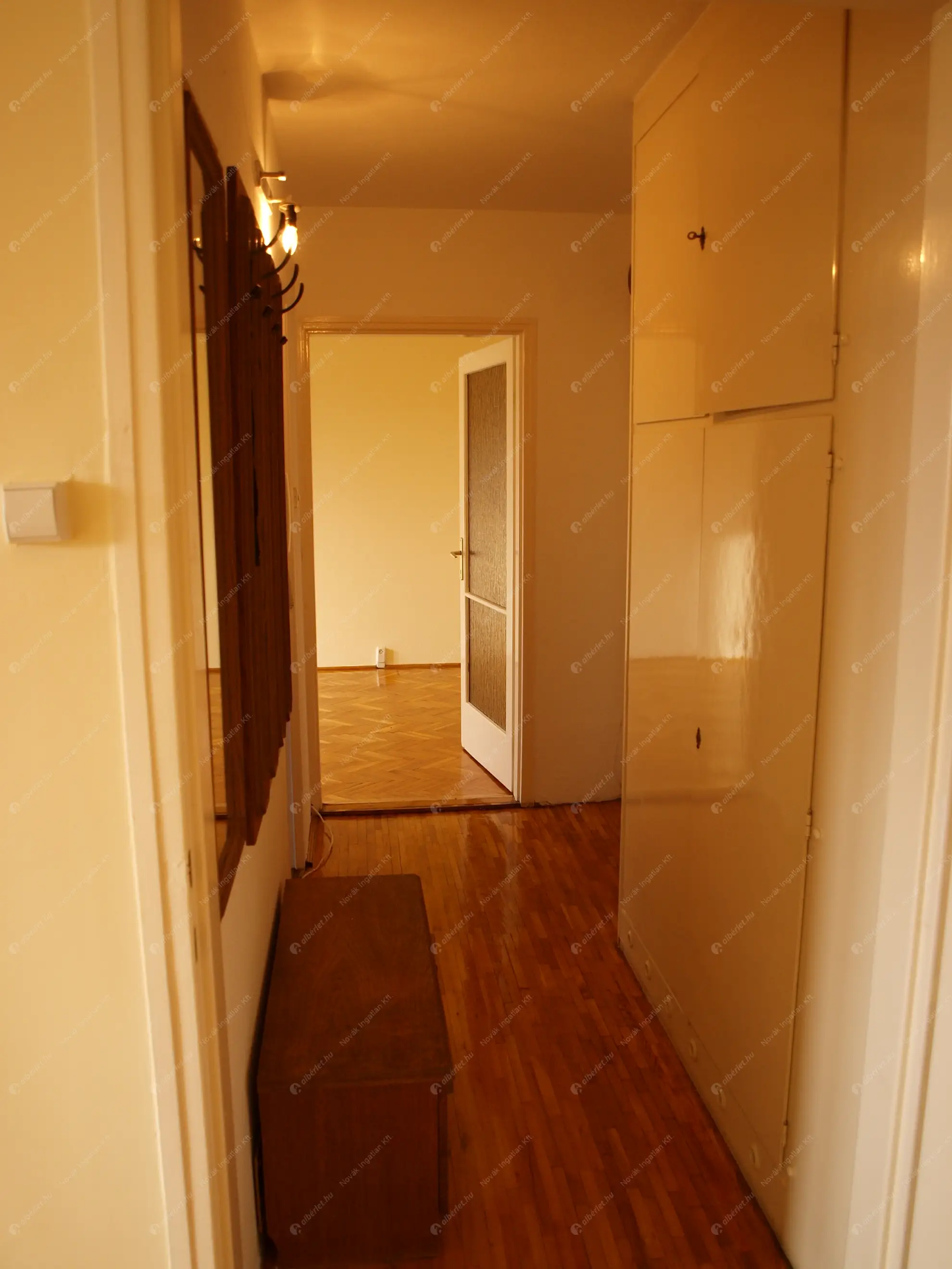 Kiadó albérlet 210000 Ft/hó áron: Budapest, XI. kerület  Etele út. Mérete: 50 nm, 2 szobás | Alberlet.hu - 6574266