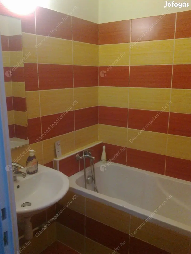 Kiadó albérlet 130000 Ft/hó áron: Budapest, XI. kerület  Etele út. Mérete: 50 nm, 2 szobás | Alberlet.hu - 6604003