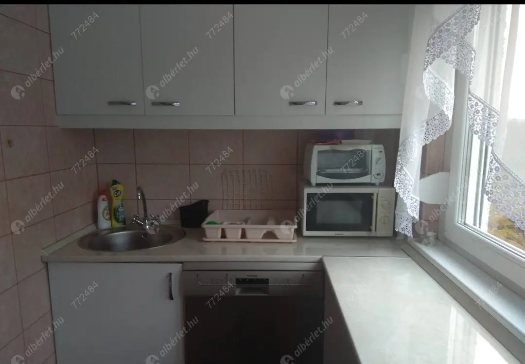 Kiadó albérlet 115000 Ft/hó áron: Budapest, XI. kerület  Etele út. Mérete: 50 nm, 2 szobás | Alberlet.hu - 6610759