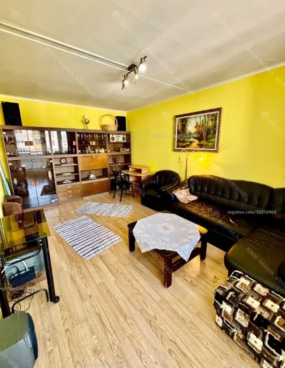 Kiadó albérlet 240000 Ft/hó áron: Budapest, XI. kerület  Etele út. Mérete: 51 nm, 2 szobás | Alberlet.hu - 6649081